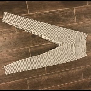 Beyond Yoga grey striped leggings (Barre 3)